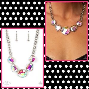 2/$10 Paparazzi All The World's My Stage  Iridescent Necklace